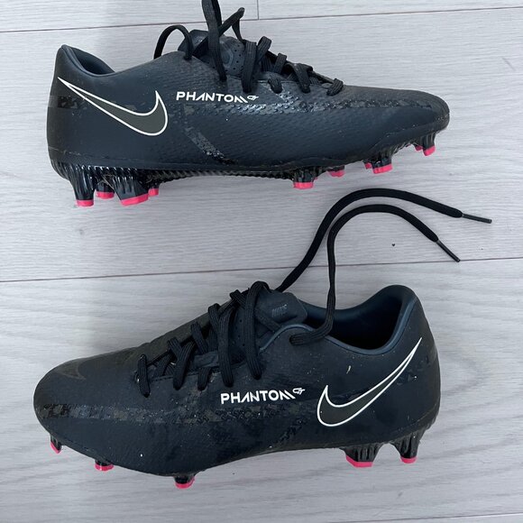 Nike Other - Nike DA4433 Phantom Soccer Cleats Boys  ( 4.5 )
